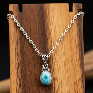 Pendentif tendance unisexe en or plaqué, chaîne délicate, bohème, cristal de larimar naturel en forme de goutte, cristal de guérison, cadeau de mode - Product Image 1