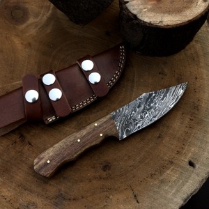 Cuchillo de caza de acero de Damasco de tamaño personalizado hecho a mano con mango de madera de hueso de camello de primera calidad compatible con OEM - Product Image 2
