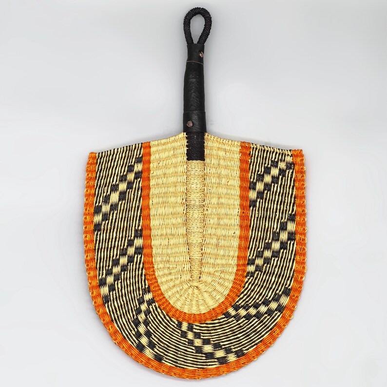 เป็นรูปถ่าย