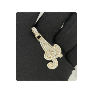 Colgante de diamante natural de lujo con diseño de letra del alfabeto en oro para fiestas de compromiso de mujeres directo del fabricante de la India - Product Image 1