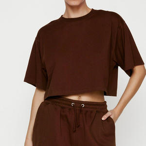 เซ็ตเสื้อยืดและกางเกงขาสั้น2ชิ้นสำหรับ2026แฟชั่นฤดูร้อนของผู้หญิงชุดครอปแบบลำลองออกแบบได้ตามต้องการ - Product Image 6