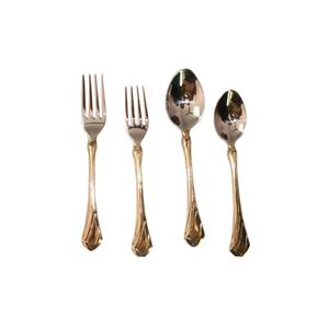 Oferta Especial: Juego de Cubiertos Tradicionales Plateados de Acero Inoxidable con Mango de Titanio en Plata y Oro, Seguros y Saludables para Uso Diario - Product Image 5