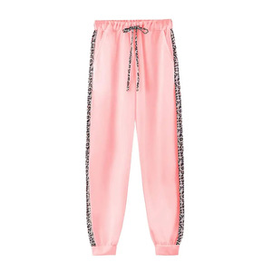 Conjuntos Deportivos de Hombre de Primera Calidad, 100% Algodón, en Oferta, con Logotipo Personalizado, Transpirables y Ligeros - Product Image 4