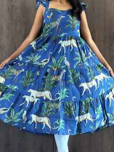 Robe de plage estivale en coton indien doux à imprimé floral numérique à la main, col rond, écologique, lavable à la main, tunique pour femmes - Product Image 6