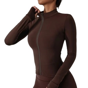 Chaqueta de Yoga elástica transpirable de secado rápido para mujer para correr Fitness ejercicio diario ropa deportiva de talla grande con logotipo frontal arrugado - Product Image 1