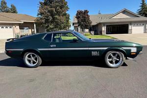 Ford Mustang SportsRoof de 1971, Usado, Motor V8 Cleveland de 351 Pulgadas Cúbicas, Estilo Mach 1, Aire Acondicionado - Product Image 2
