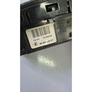 Pannello Pulsanti Centrali PEUGEOT Serie 308 96060429XT (07>14) - Product Image 3