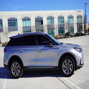 Lincoln Corsair Standard 2023, état impeccable - Product Image 2