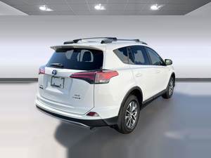 ราคาถูก! รถยนต์ส่วนบุคคล SUV รุ่น R4V4 Hybrid XLE AWD ปี 2018 มือสอง - Product Image 4