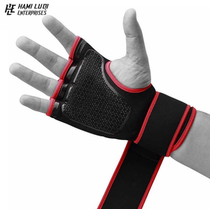 2025 Gants intérieurs de boxe personnalisés Logo personnalisé Matériau en cuir PU Nouveau design Motif imprimé Bandages de poing rembourrés Utilisation MMA - Product Image 6