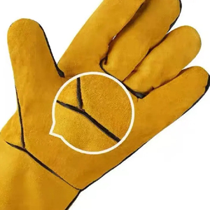 Guantes de soldadura de cuero de vaca resistentes al agua con protección contra el calor producidos a mano para uso en conducción - Product Image 3