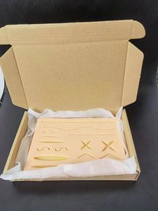 Tampon de pratique de suture pour étudiants en médecine en gros 3 couches pour la graisse de la peau et les muscles pour les étudiants Pratique du personnel de santé - Product Image 6