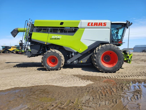 Cosechadora de Alto Rendimiento en Oferta, 1138HP, Lista para Envío Mundial, Cosechadora Combinada Claas LEXION 8700 en Venta - Product Image 2