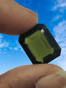 คุณภาพชั้นดีเยี่ยม 100% รูปทรงสี่เหลี่ยมผืนผ้าธรรมชาติเพชรพลอยเพชร Moldavite หลวมแท้สําหรับการใช้เครื่องประดับ - Product Image 6