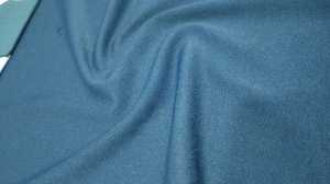 Tela de poliéster Armanii Looper de lujo para ropa de alta gama y ropa deportiva suave y duradera con patrón liso elegante para niñas - Product Image 6