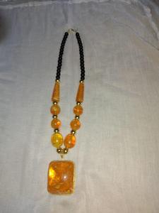 สร้อยคอเรซินลูกปัดกลมคุณภาพดีดีไซน์ยอดนิยมสร้อยคอเรซินสำหรับงานปาร์ตี้ของเด็กผู้หญิงใช้ในงานแต่งงาน - Product Image 2