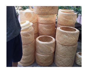 Lámpara de bambú Premium de Vietnam al por mayor, pantalla tejida perfecta para el mercado global de oficina y exportación - Product Image 1