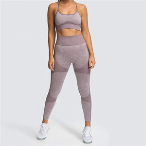 Ensemble de fitness sans couture pour femmes OEM haut court soutien-gorge de sport taille haute Leggings pantalons de yoga vêtements de sport pour femmes - Product Image 1