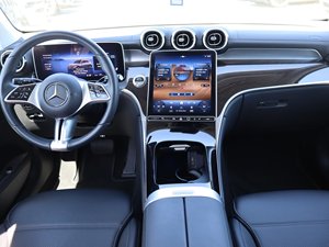 Mercedes-Benz GLC 300 2024 Usado en Buen Estado - Product Image 5