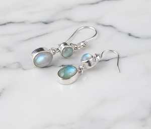 Boucles d'oreilles clous en labradorite et pierre de lune, plaquées or, en argent sterling, jolies boucles d'oreilles doubles pendantes, bijoux faits à la main pour femmes, pour les fêtes - Product Image 3