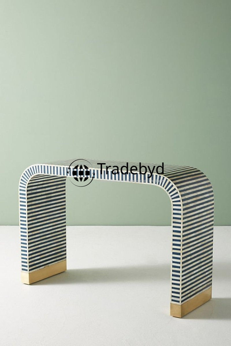 Available in different Colors