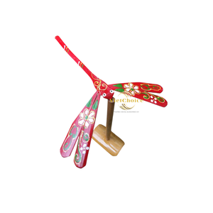 Jouet traditionnel en bambou libellule de qualité export pour les boutiques de souvenirs culturels et touristiques - Product Image 5