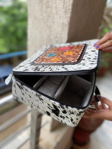 Nuevo estilo occidental hecho a mano con pelo en piel oculta joyero de cuero lindo viaje de moda joyería esencial almacenamiento mínimo - Product Image 4