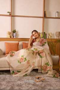 Recién llegado, colección de Sari elegante con trabajo de secuencia, perfecto para ocasiones festivas y nupciales a precios de mayorista - Product Image 4