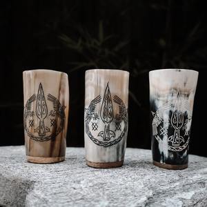 Vaso para beber de cuerno vikingo de lujo, pulido Material orgánico hecho a mano, respetuoso con el medio ambiente para una exhibición y uso elegantes - Product Image 5