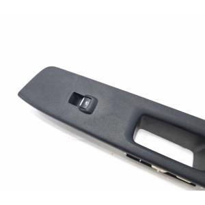 แผงปุ่มด้านหน้าขวาฟอร์ด อีโคสปอร์ต ซีรีส์ GN15-14529-AA (12>) - Product Image 4