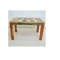 Ensemble de table à manger en bois massif réglable moderne de luxe, meubles de cuisine contemporains sculptés, utilisation domestique ou en restaurant, style moderne et élégant