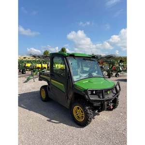 Acquista oggi il veicolo utilitario John Deeree XUV835R per agricoltura, paesaggistica, manutenzione delle proprietà e avventure - Product Image 3