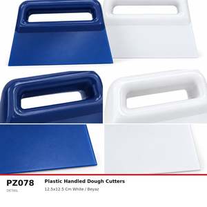 Fida Plastic Dough <b>Scraper</b> with Handle - White - Product Image 3