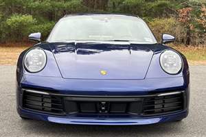 2024 911 Carrera 4S Coupe เครื่องยนต์เทอร์โบ 6 สูบ 443 แรงม้า ระบบขับเคลื่อนสี่ล้อ พร้อมแพ็คเกจสปอร์ตและพรีเมียม - Product Image 2