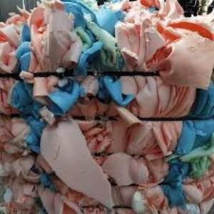 Déchets de mousse de garniture en PU, propres et secs, qualité supérieure, provenant de l'usine - Product Image 1