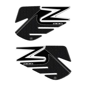 Set di Adesivi in Carbonio per Moto Kawasaki Z800, Protezioni Laterali per Serbatoio, Accessori Decorativi Eleganti - Product Image 2