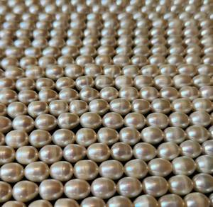 ลูกปัดมุกน้ำจืดเครื่องประดับอัญมณีธรรมชาติสีขาวที่ไม่ผ่านการบำบัดทำเส้นหลวมด้วยเอฟเฟกต์การเปลี่ยนสีของแสง - Product Image 2