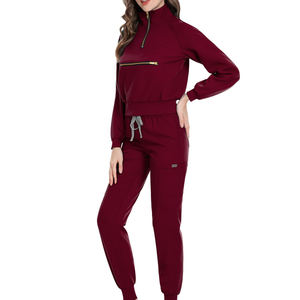 Ensemble de blouses médicales Proline pour femmes avec haut à col en V et pantalon de jogging pour les professionnels de la santé Léger Durable Performance - Product Image 1