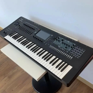 Synthétiseur de clavier FANTOM-6 neuf - Product Image 1