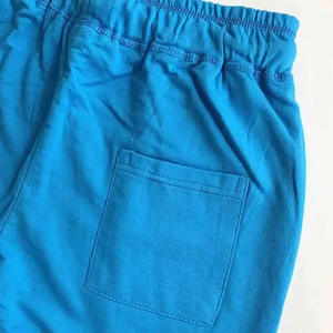 กางเกงขาสั้นเอวยางยืดสีพื้น ทรงลำลอง ใส่สบาย เอวกลาง มีเชือกผูก เหมาะสำหรับออกกำลังกาย มีกระเป๋า - Product Image 3