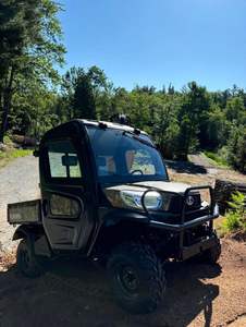 Prêt à expédier tracteur Kubota L3240 avec chargeur avant et rétrocaveuse. - Product Image 5