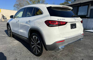 2022 Mer-cedes-Benz GLA GLA 250 - Product Image 5