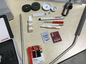 Máquina de Coser, Acolchar y Bordar B-E-R-N-I-N-A B 570 Q-E T-u-l-a Rosa con B-S-R - Product Image 6