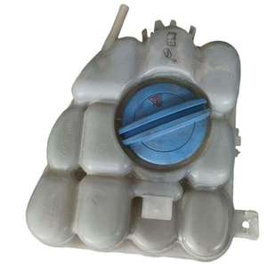 Depósito de Refrigerante Auxiliar de Alta Calidad para Porsche Cayenne 3.0T  95810615102  95812132100  95891982000 - Product Image 3