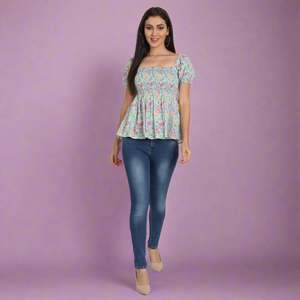 Blusa de Algodón con Estampado Floral Azul Claro, Cuello con Volantes, Manga Media, Estilo Occidental Formal, Viscosa Rayón, Talla XL, Corta, para Primavera y Otoño - Product Image 1