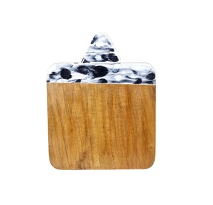 Tabla de Cortar Redonda de Madera de Acacia Colorida TLT y Bandeja para Servir Pizza, Fácil de Limpiar, 2.0 cm de Grosor - Product Image 1