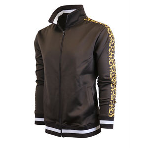 Chaquetas de Lona Softshell para Hombre de Alta Calidad, Transpirables, Impermeables, Resistentes al Viento, para Senderismo y Trekking al Aire Libre, Cómodas, con Logotipo Frontal - Product Image 1