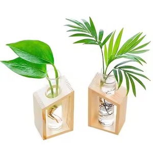 Florero de Madera con Inserto de Vidrio Tubular para Decoración Contemporánea del Hogar - Product Image 1