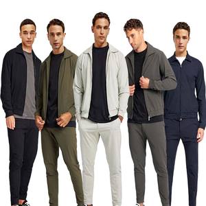 Vente en gros de logo personnalisé Streetwear Survêtement de football jogging pour hommes pour la saison d'automne - Product Image 1