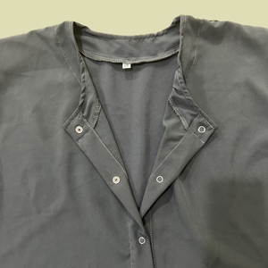 Chaqueta de Enfermera Personalizada con Color y Logotipo, 100% Algodón o Mezcla de Poliéster y Elastano, Cómoda, Ligera y Duradera para Uso Hospitalario - Product Image 4